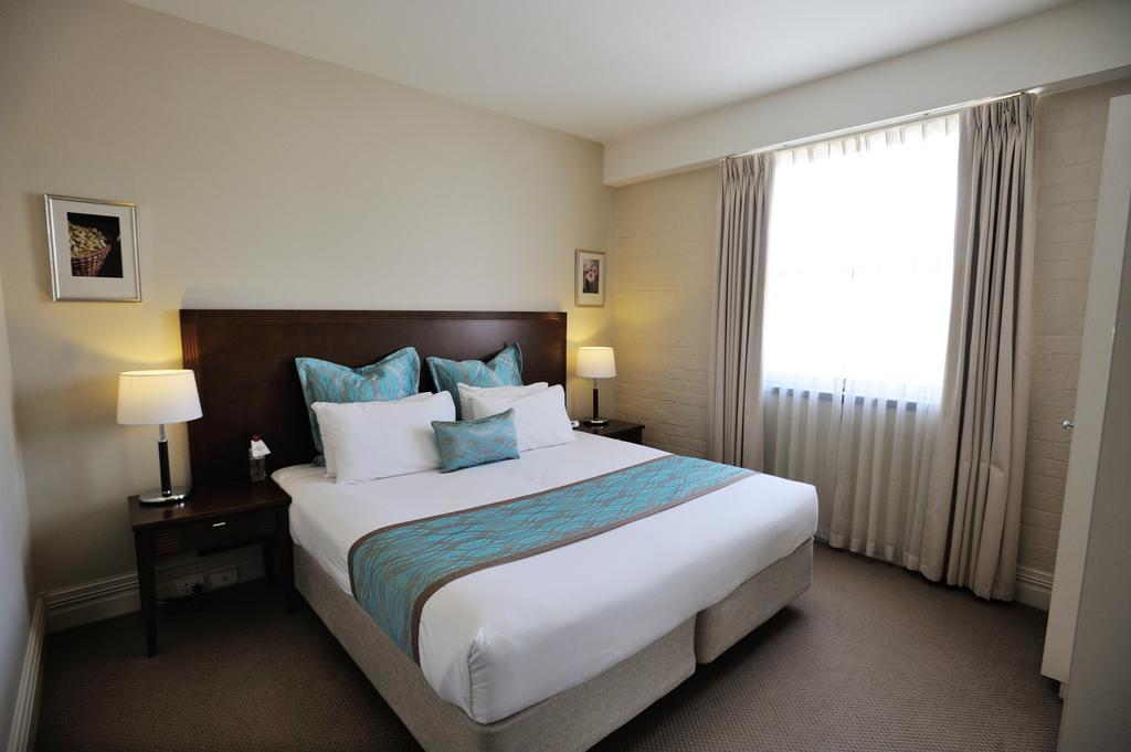 Launceston Central Apartment Hotel Official Экстерьер фото